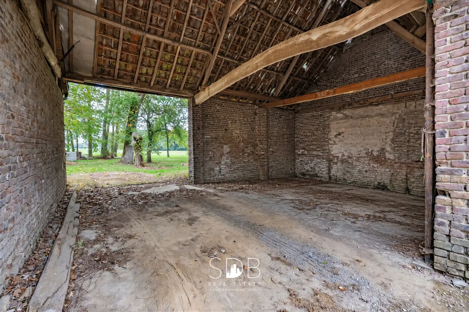 Authentieke hoeve met achterliggend groen op 5.192m² foto 24