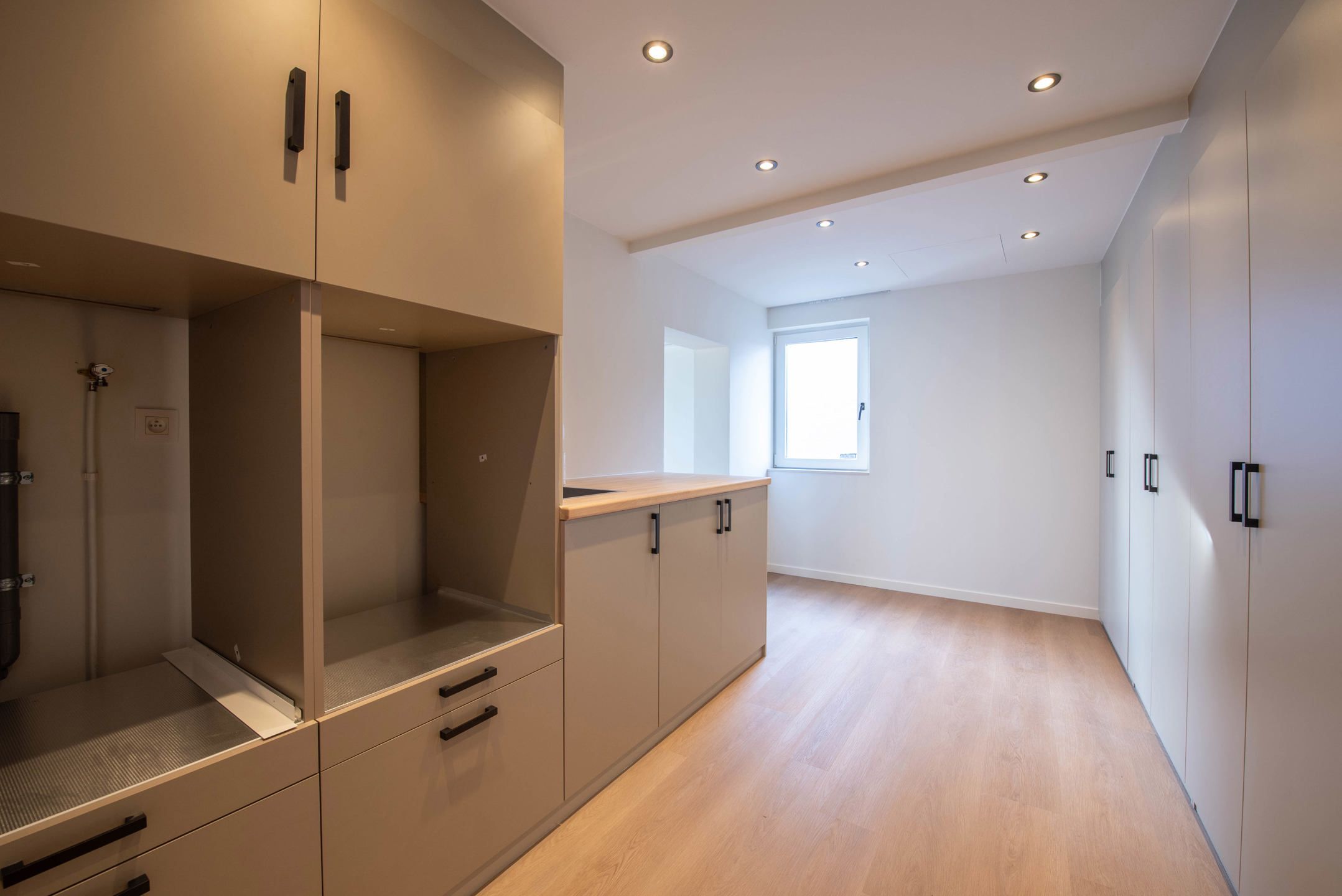 Uitzonderlijk ruim appartement te Millen  foto 15