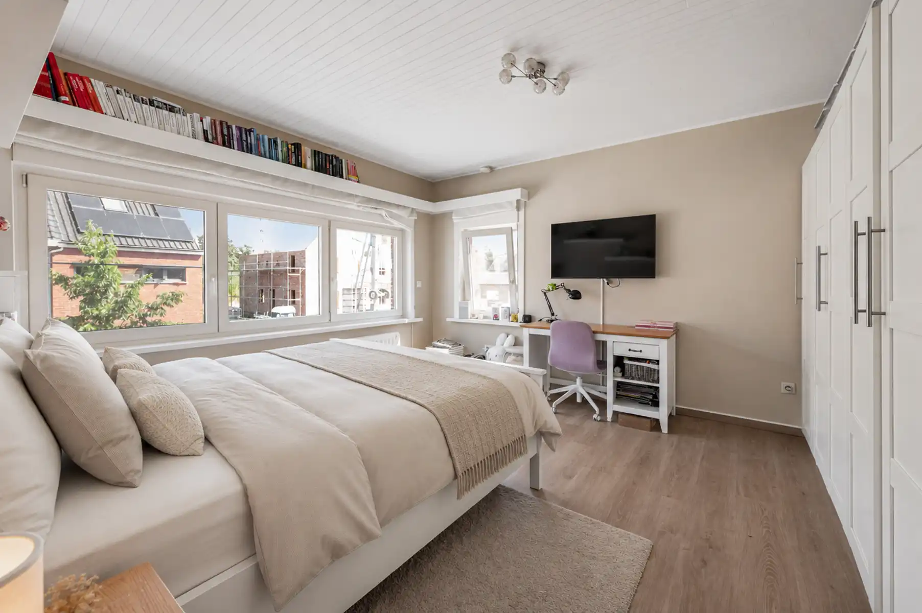 Instapklare woning met 4 slaapkamers op toplocatie foto 17