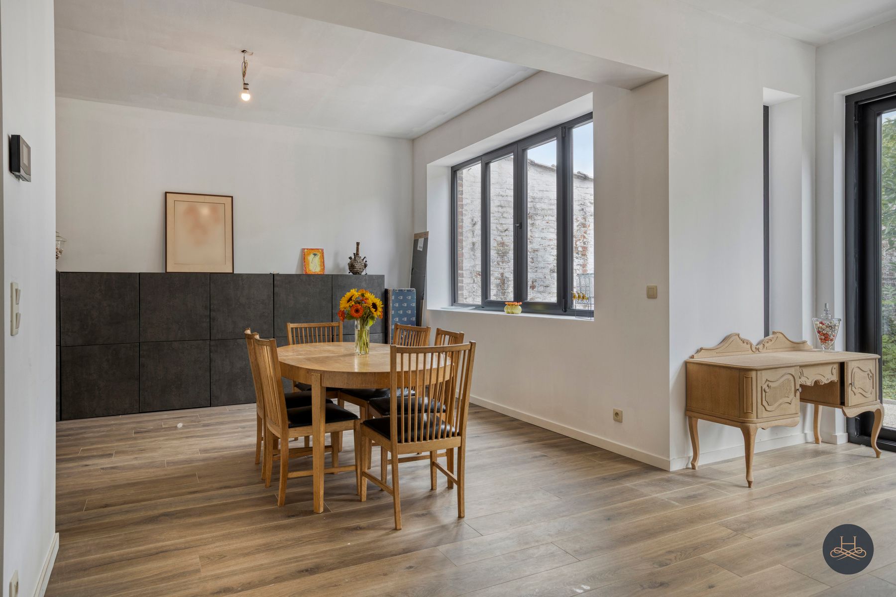 Pas gerenoveerde woning op een aangename locatie foto 6