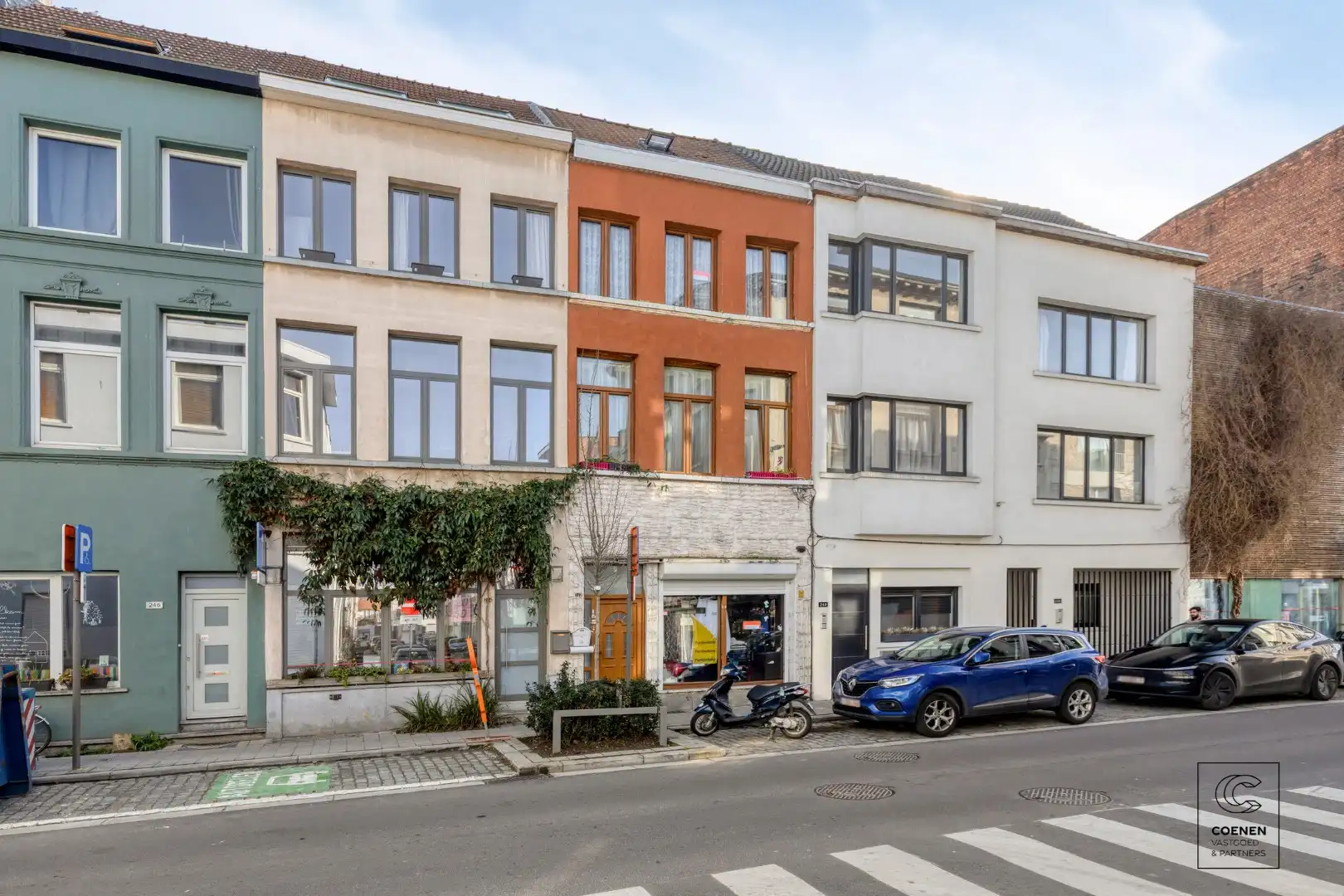 Ruime handelswoning, momenteel ingericht als handelsruimte en 2 appartementen op goede ligging te Antwerpen! foto 26