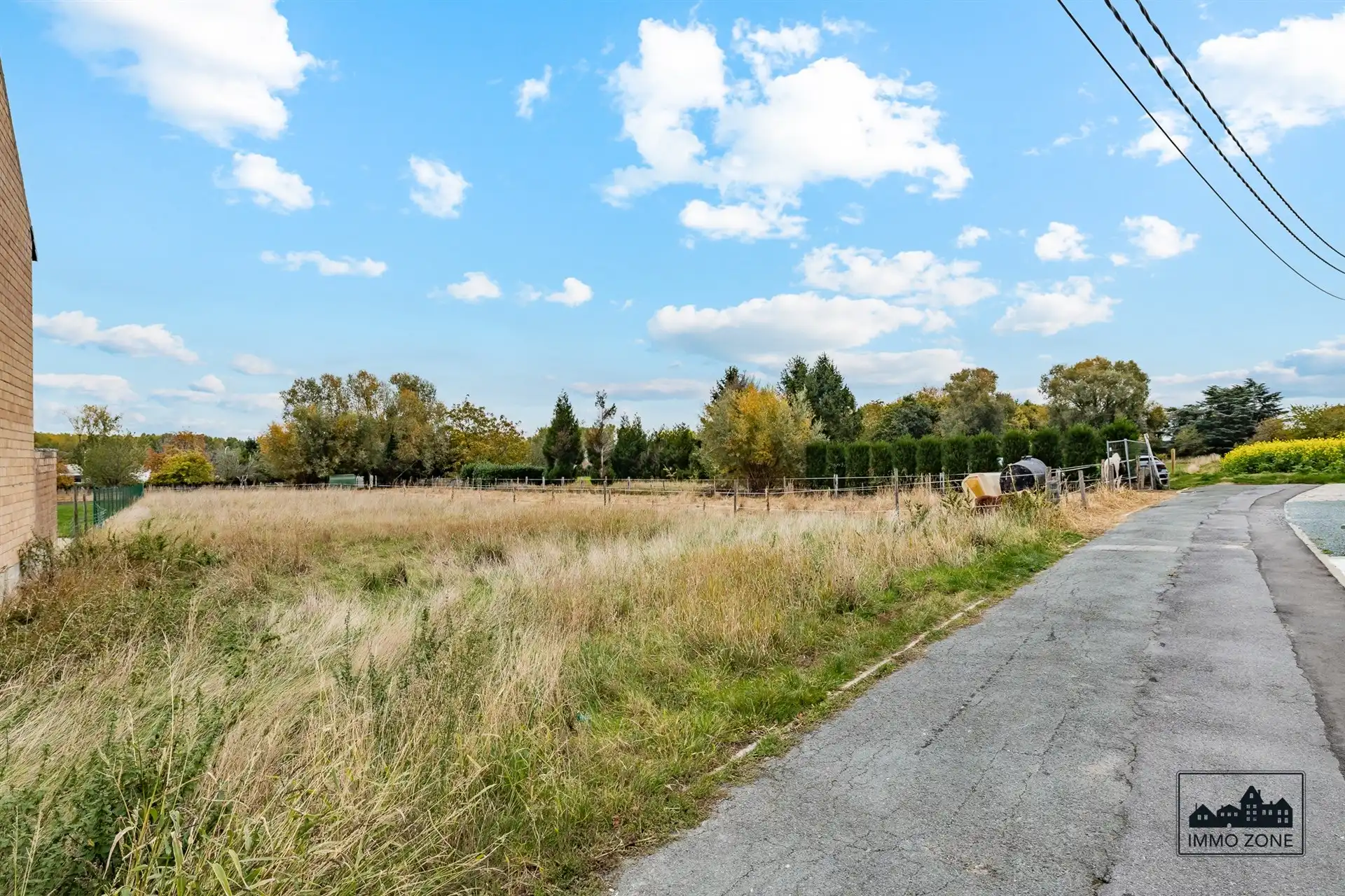 Bouwgrond met goedgekeurde vergunning foto 3