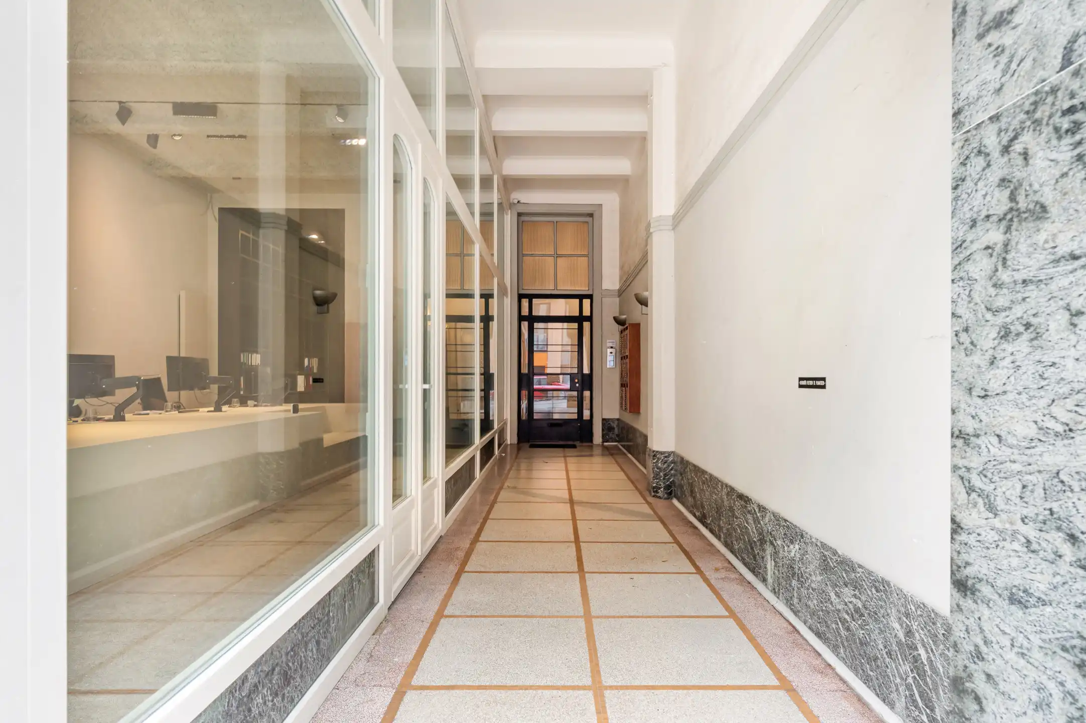 Uniek art-deco pen​thouse met panoramisch uitzicht foto 30