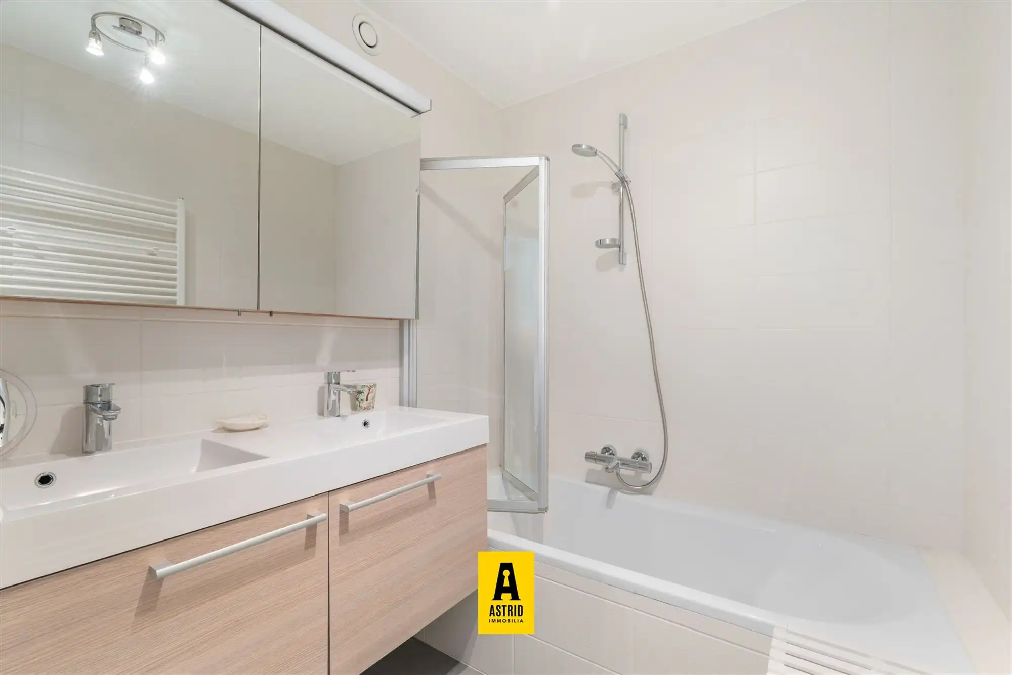 Luxueus appartement op topligging met prachtig zicht foto 12