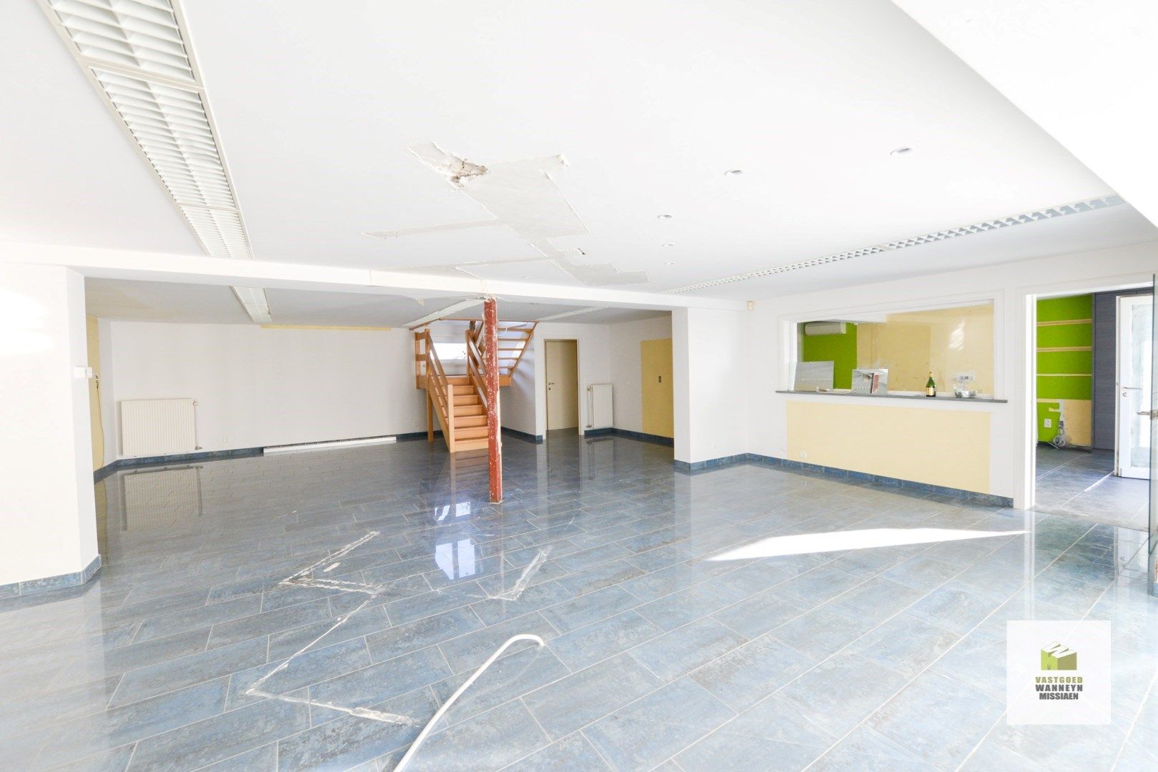 Te renoveren woning met kantoor/toonzaal met grote parking  foto 20