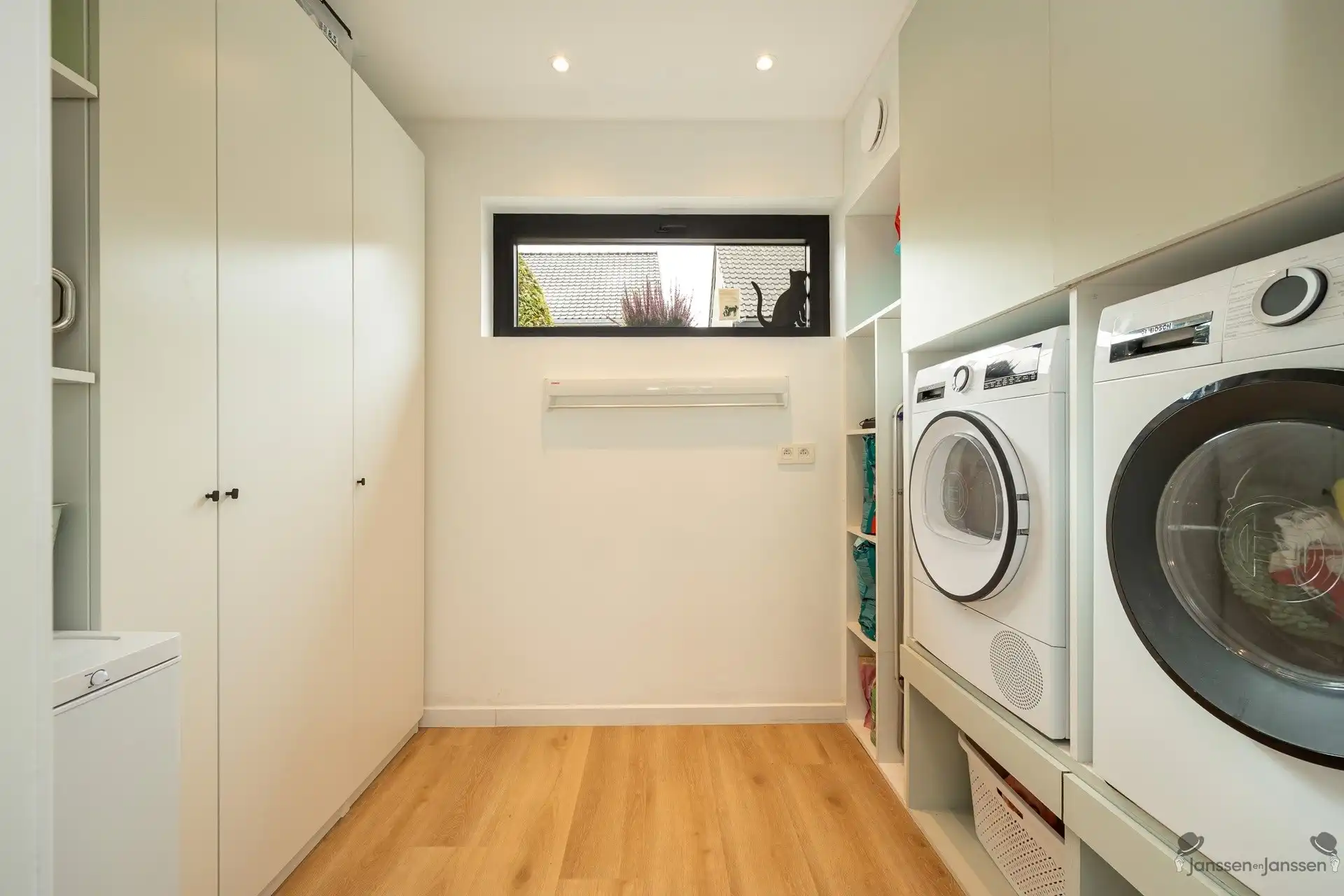 Instapklare, energiezuinige & volledig vernieuwde rijwoning foto 18