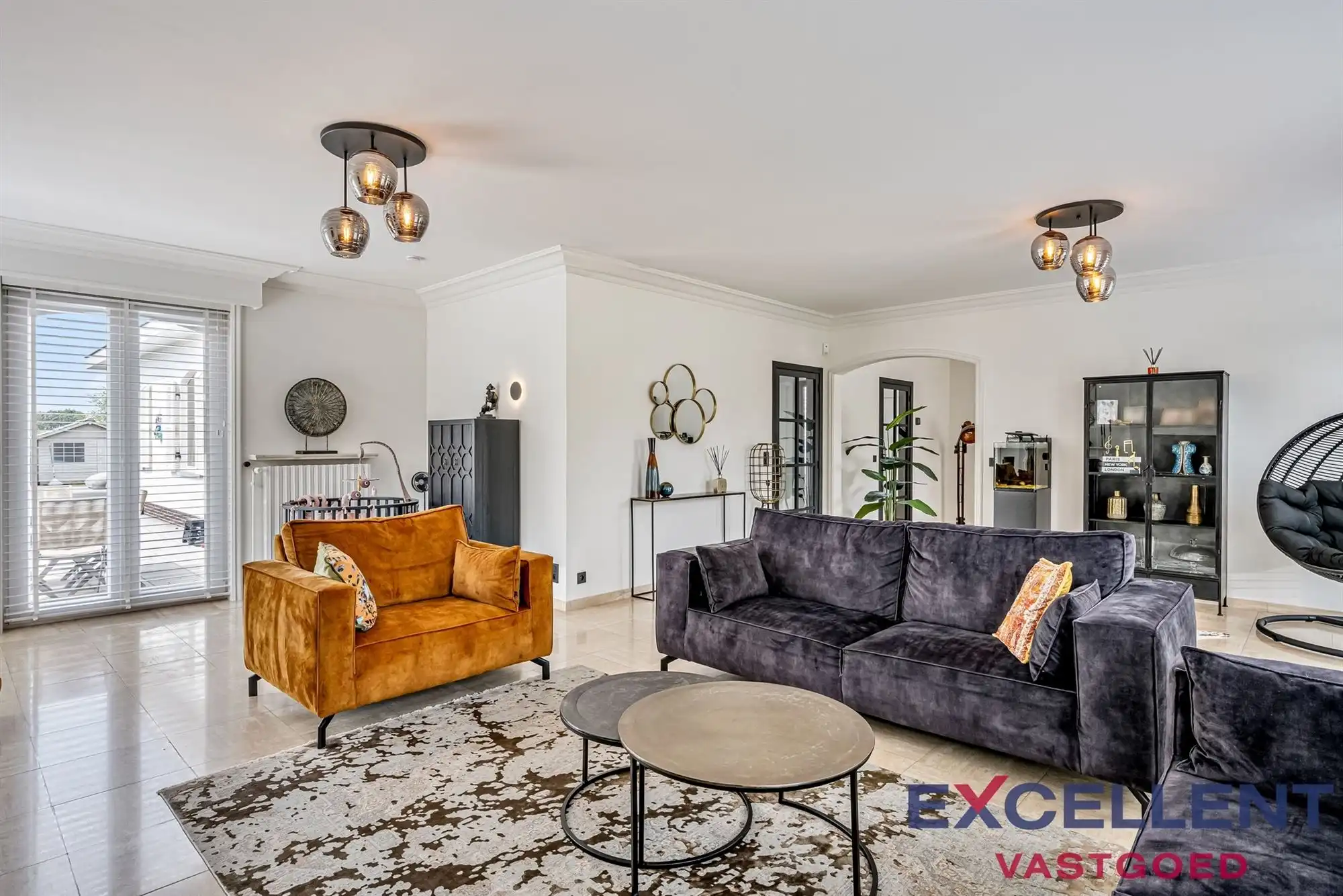 Modern gerenoveerde en riante villa met verzicht te koop foto 8