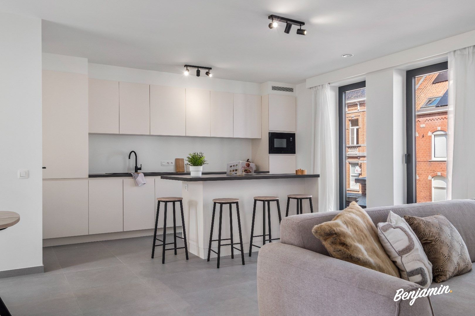 Nieuwbouwappartement met 2 slaapkamers, zonnig terras en staanplaats op de markt van Beselare foto 5