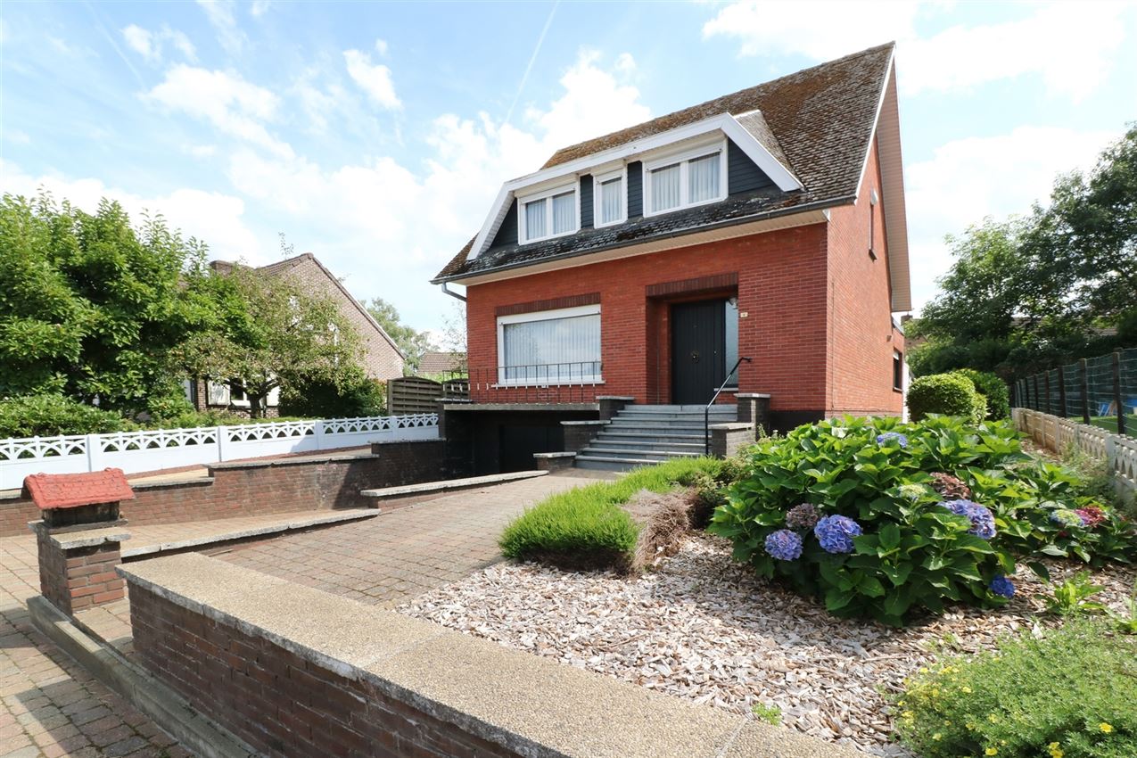 Charmante woning met 3slk. op 8a38ca foto 1