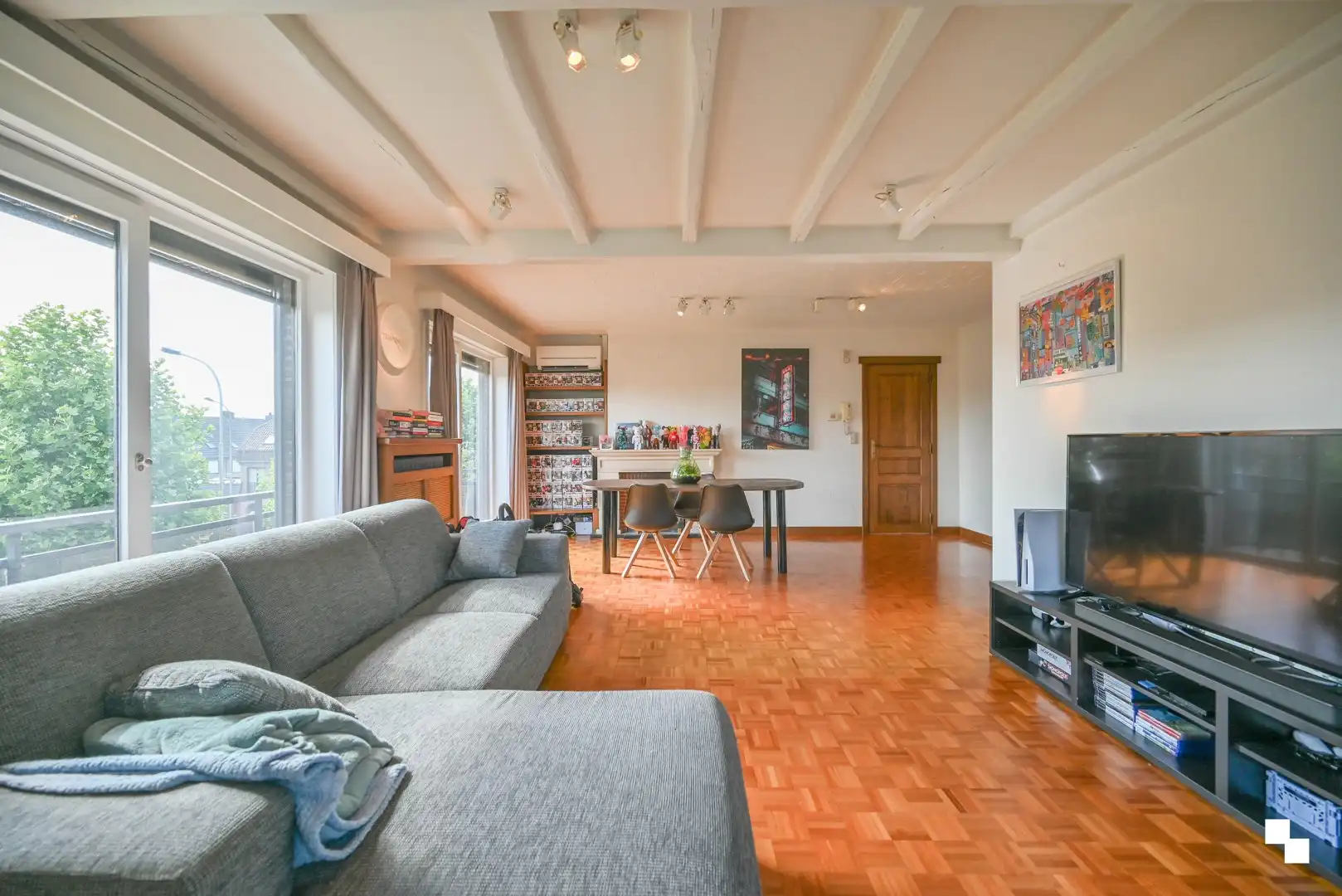 Tweeslaapkamerappartement met garage op een rustige locatie in Beveren-Leie foto 7