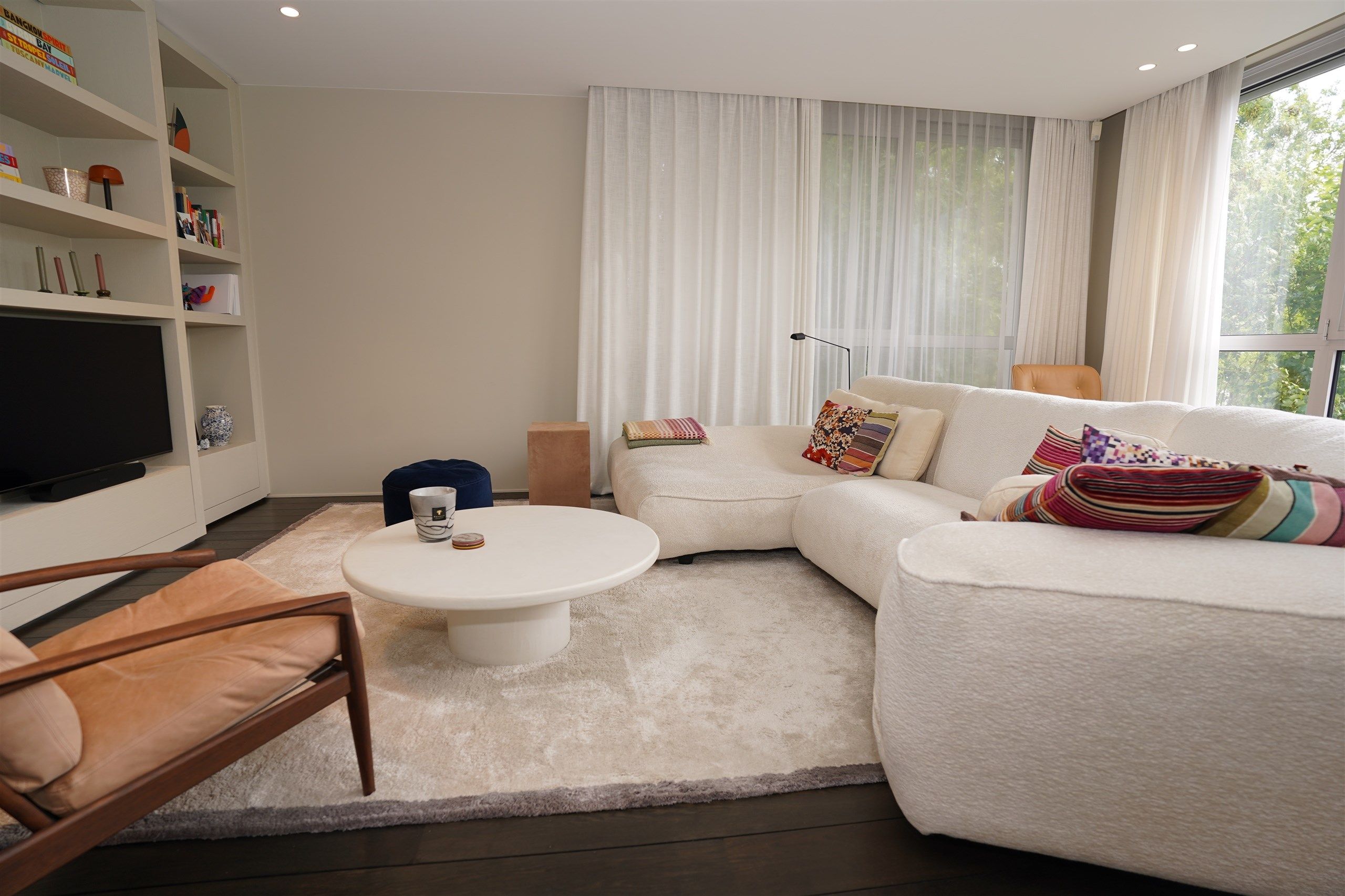 Luxeappartement met frontaal Leiezicht & voorbijglijdende bootjes foto 9