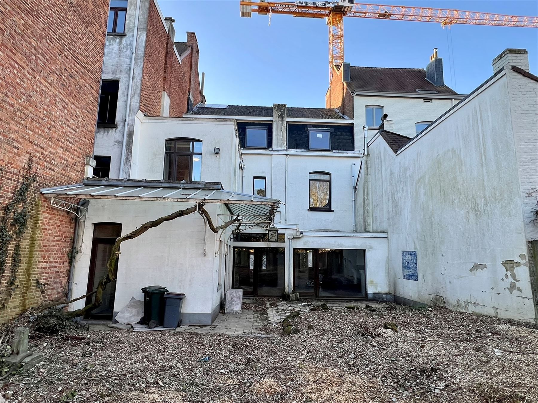 Karaktervol herenhuis met royale woonoppervlakte en tuin foto 5