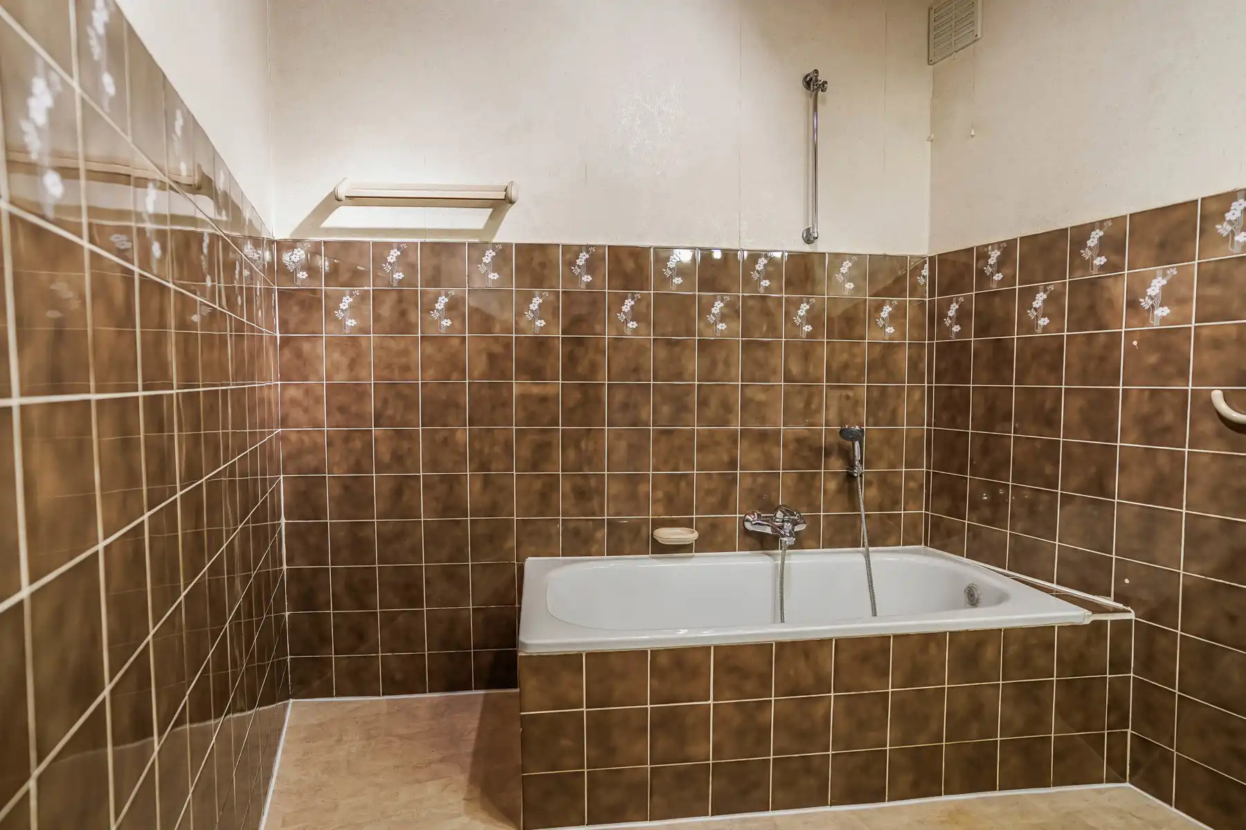 Appartement met 2 slaapkamers en overdekte autostaanplaats te Londerzeel Sint Jozef foto 12