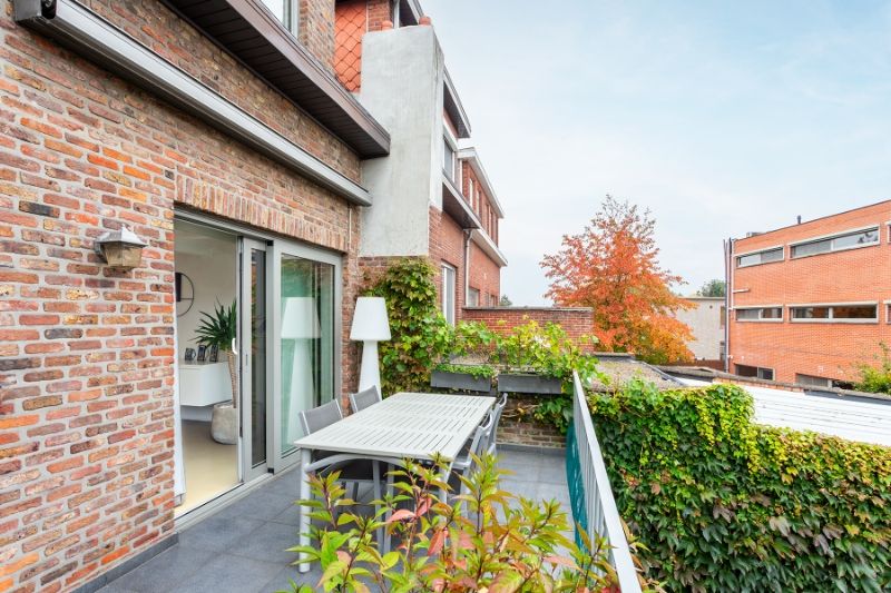 Instapklare woning, zee van ruimte, terras, P! foto 16