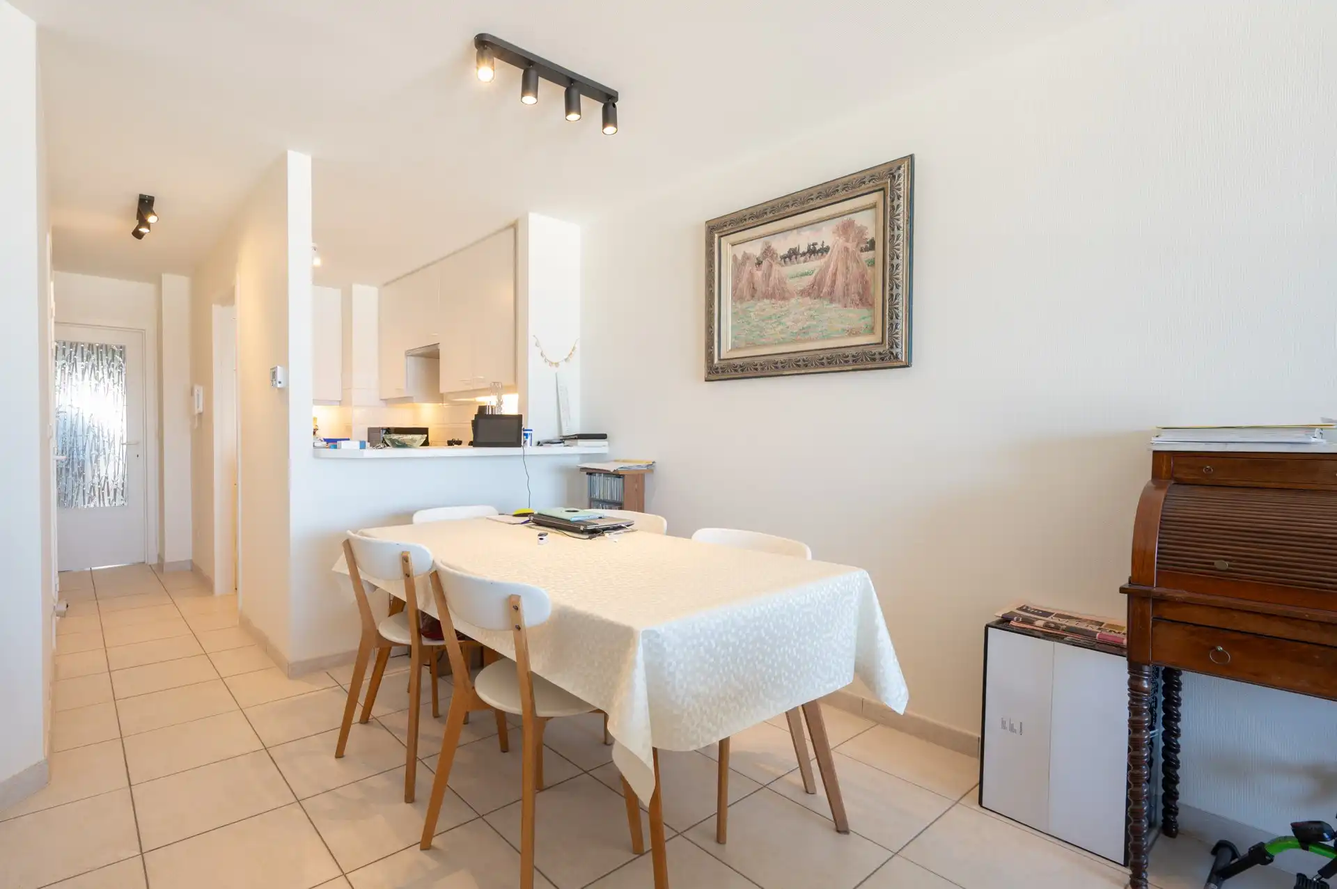 Ongemeubeld: Zeezicht - 2 slpk - parking op gelijkvloers! foto 6