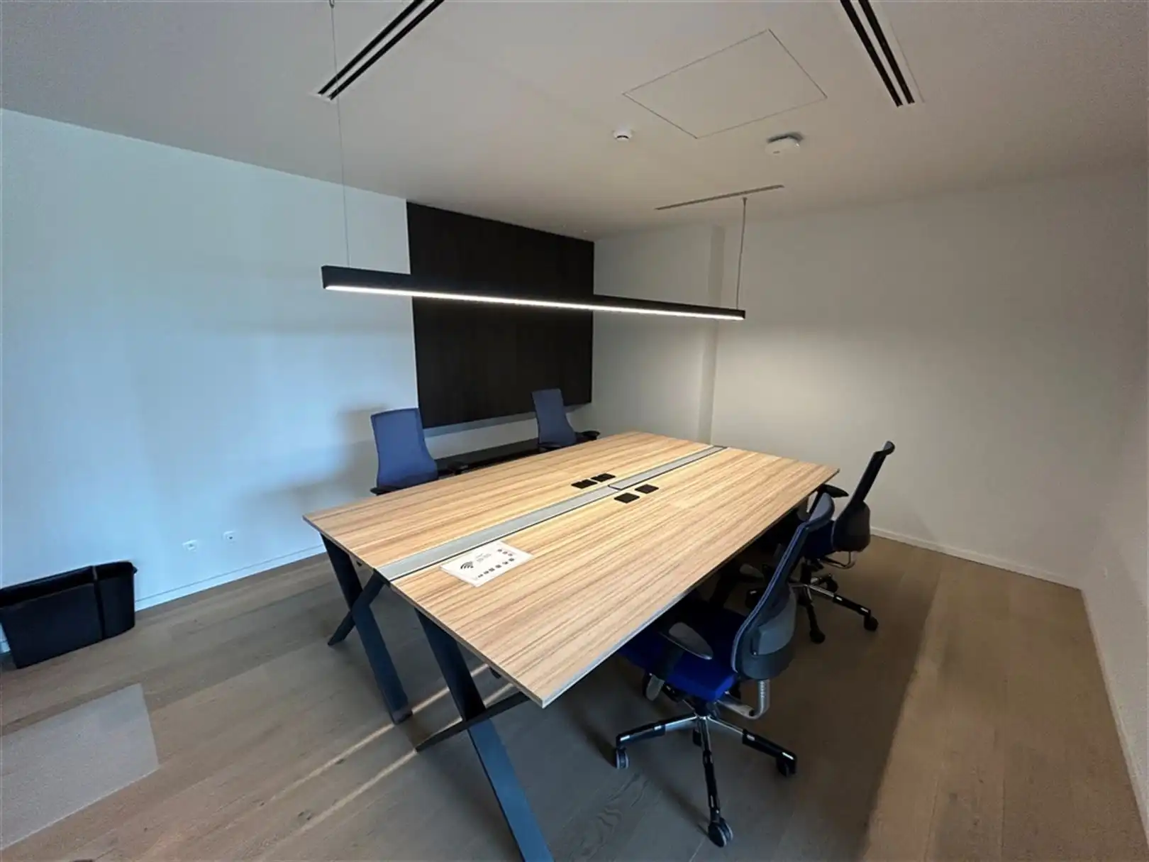 Kantoorgebouw foto 23