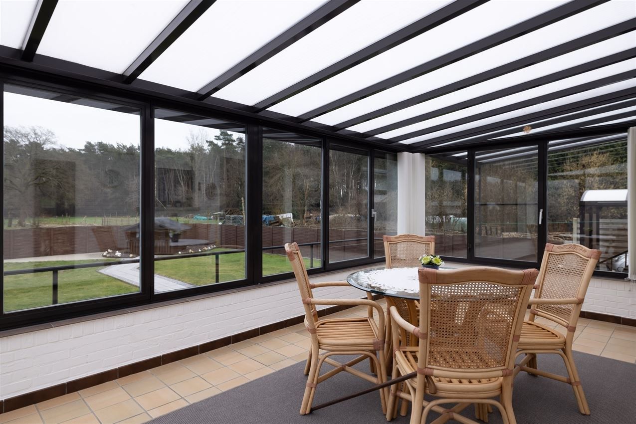 Netjes onderhouden woning op 11a95 grenzend aan agrarisch gebied foto 12