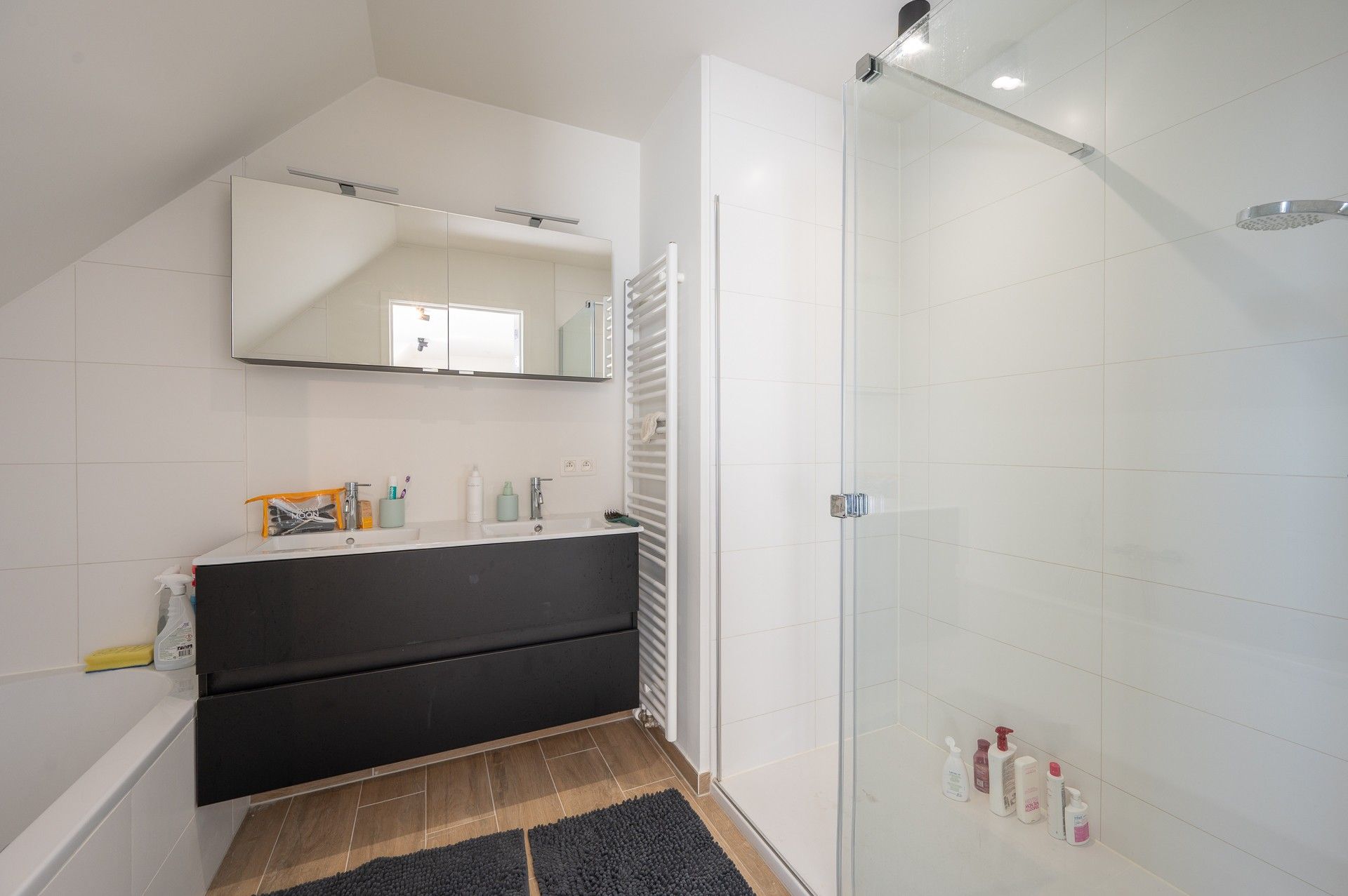 Ongemeubeld: nieuw duplexappartement in het centrum! foto 13