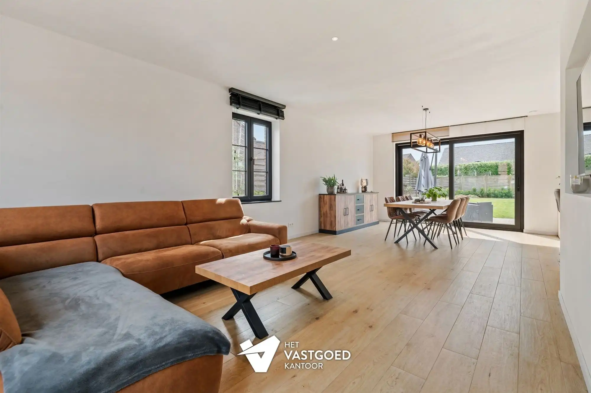 ZEER RUIME RECENTE WONING (266M²) MET LEUKE TUIN TE WIJCHMAAL foto 5