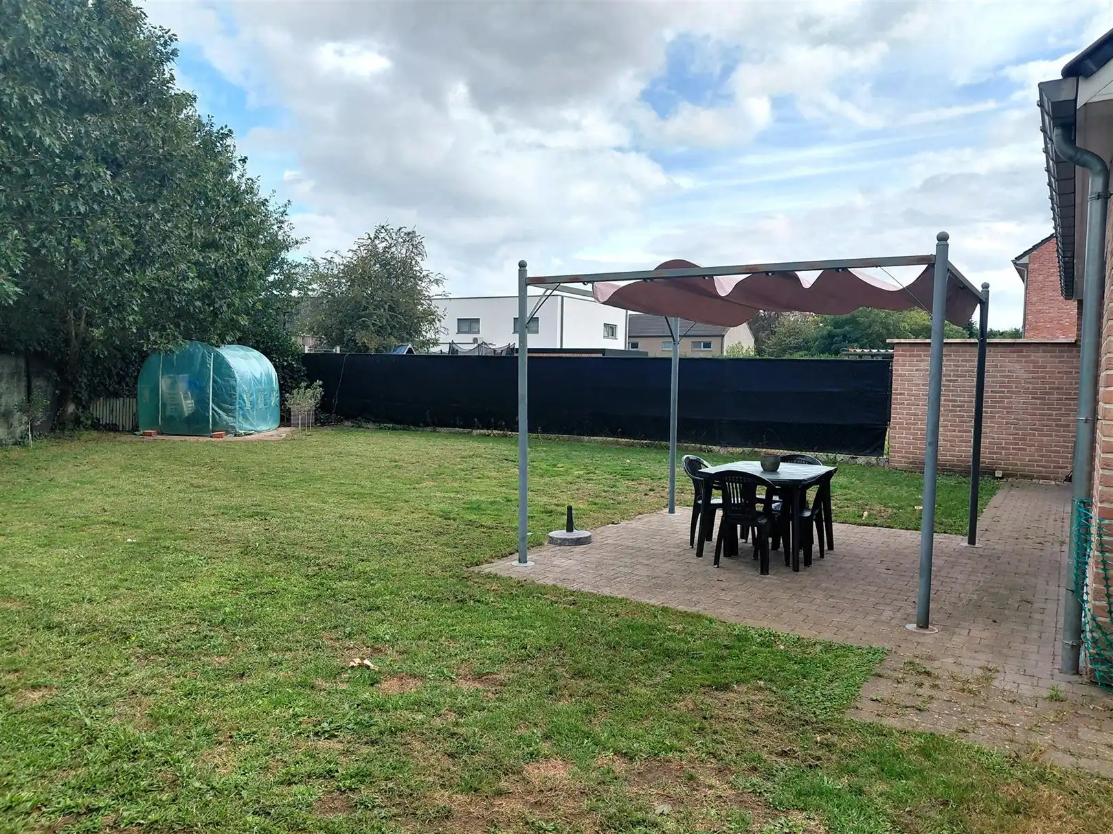 TE HUUR: Gezinswoning met 4 slaapkamers in een doodlopende straat te Zolder! foto 24