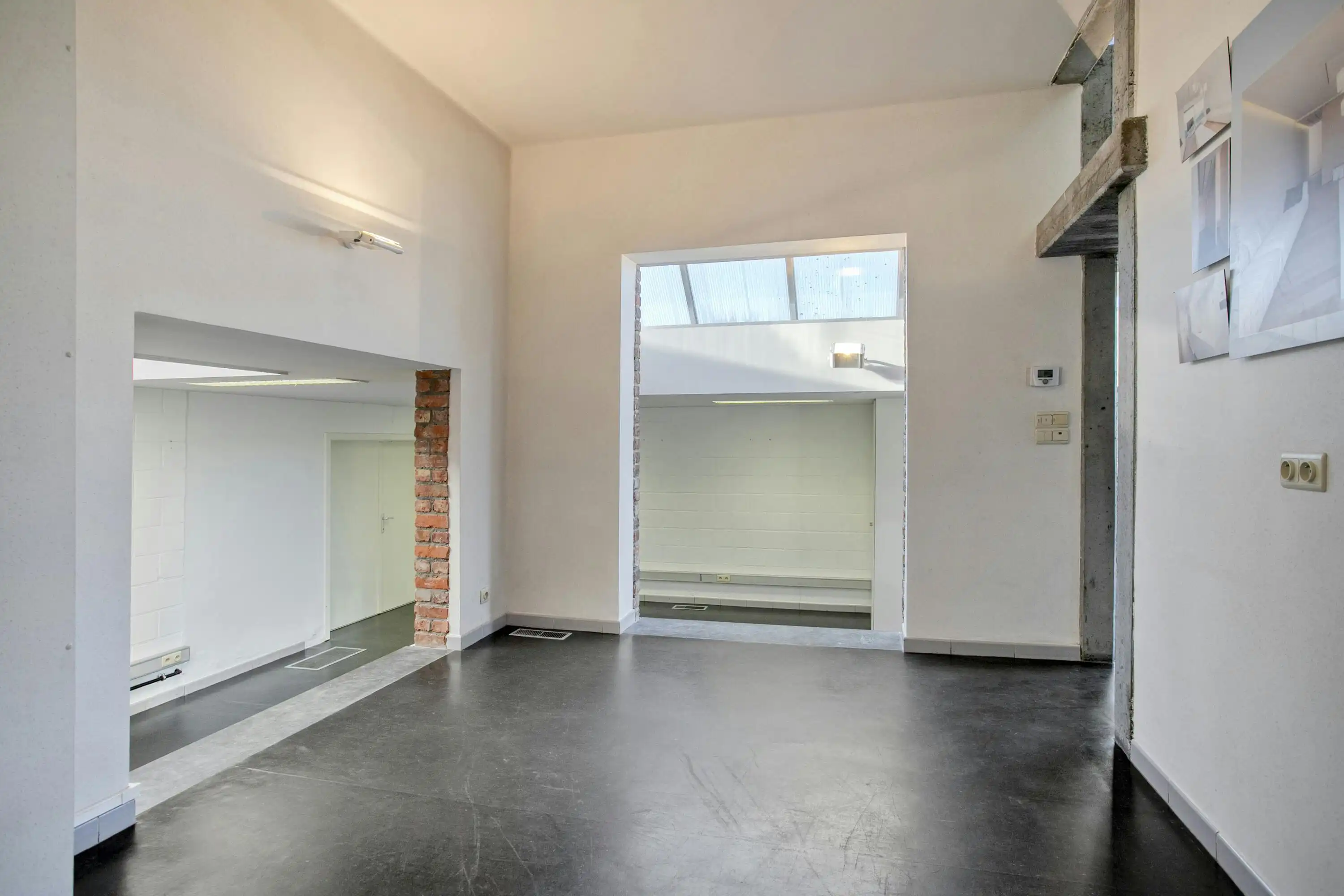 Huis met kantoorruimte en atelier te koop in Waregem foto 6