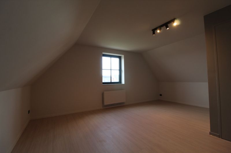 Woning met uniek landelijk karakter te Izegem foto 25