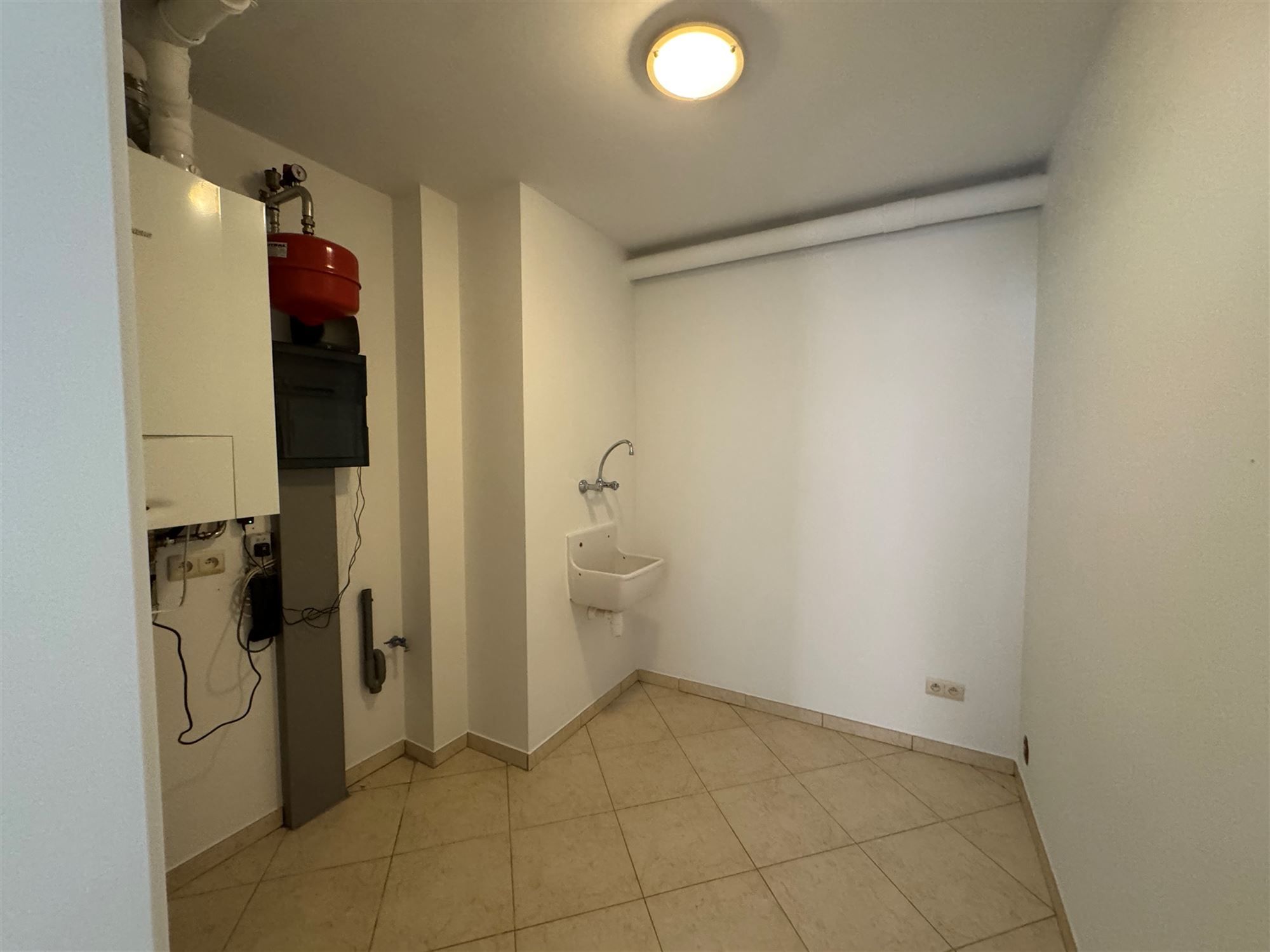 ZEER RUIM GELIJKVLOERS APPARTEMENT (119M²) MET 2 SLAAPKAMERS EN TERRAS TE HEUSDEN-ZOLDER foto 15