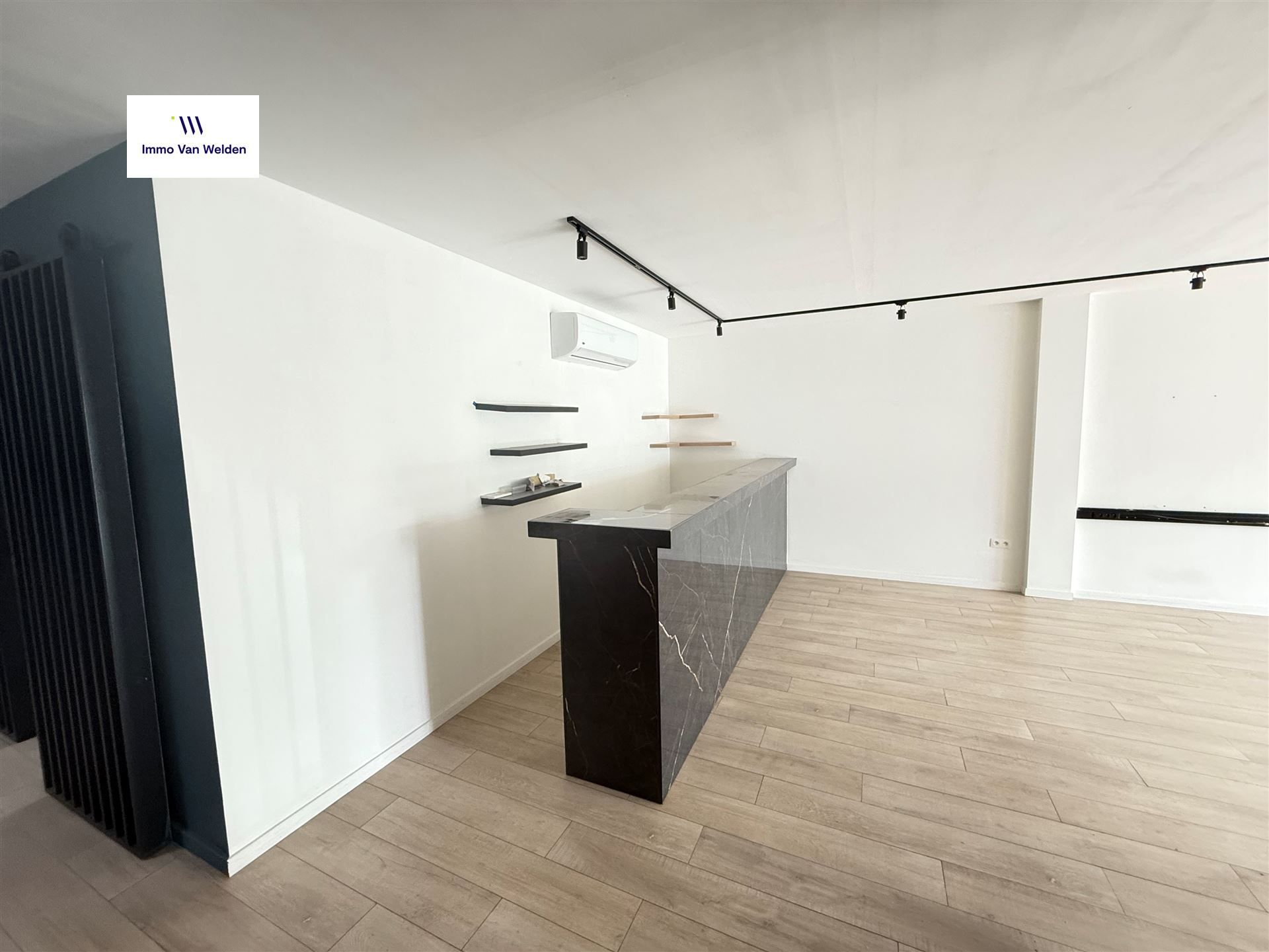 Handelspand van 150m² in hartje OUDENAARDE foto 2