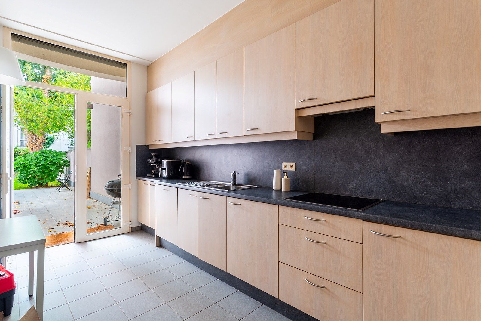 Charme appartement met tuin foto 15