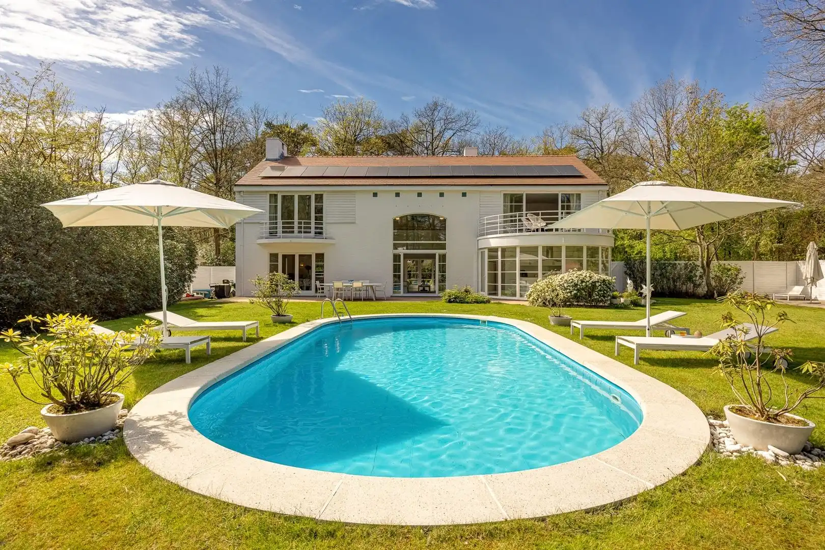 Exclusieve architectenvilla met zwembad in de prestigieuze Bellemondwijk foto 6