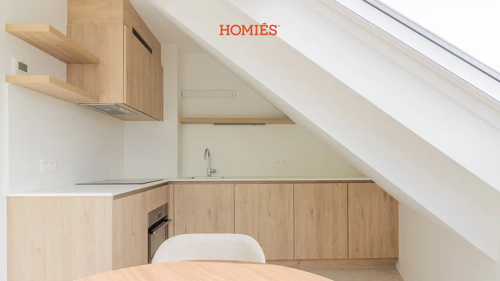 Gerenoveerd gebouw (AAA) - 4 appartementen en 1 studio foto 9