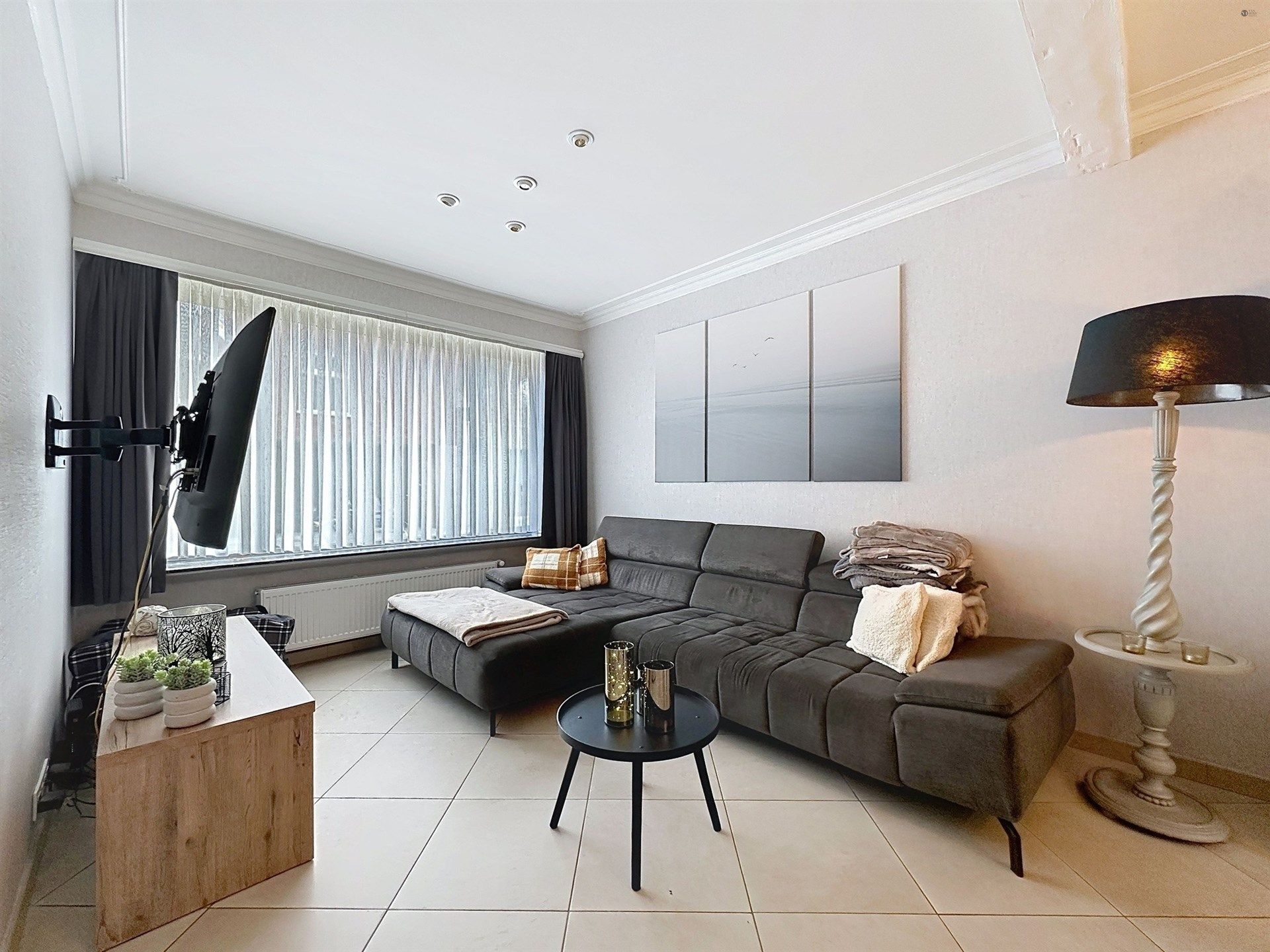 prachtige instapklare woning met stadstuin in Beveren Centrum! foto 8