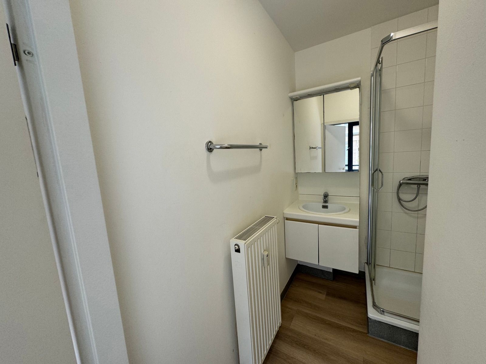 **** ONDER COMPROMIS **** foto 6