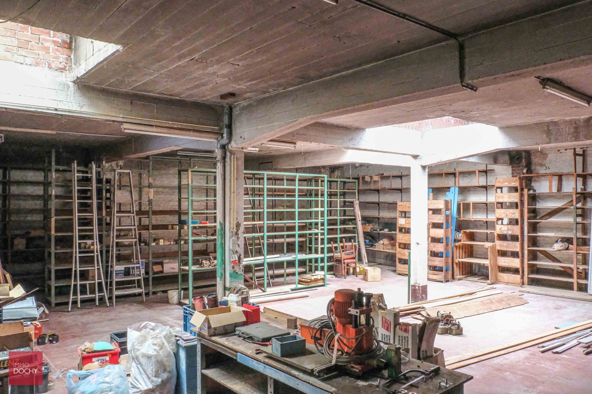 Strategisch gelegen winkelruimte met atelier foto 8