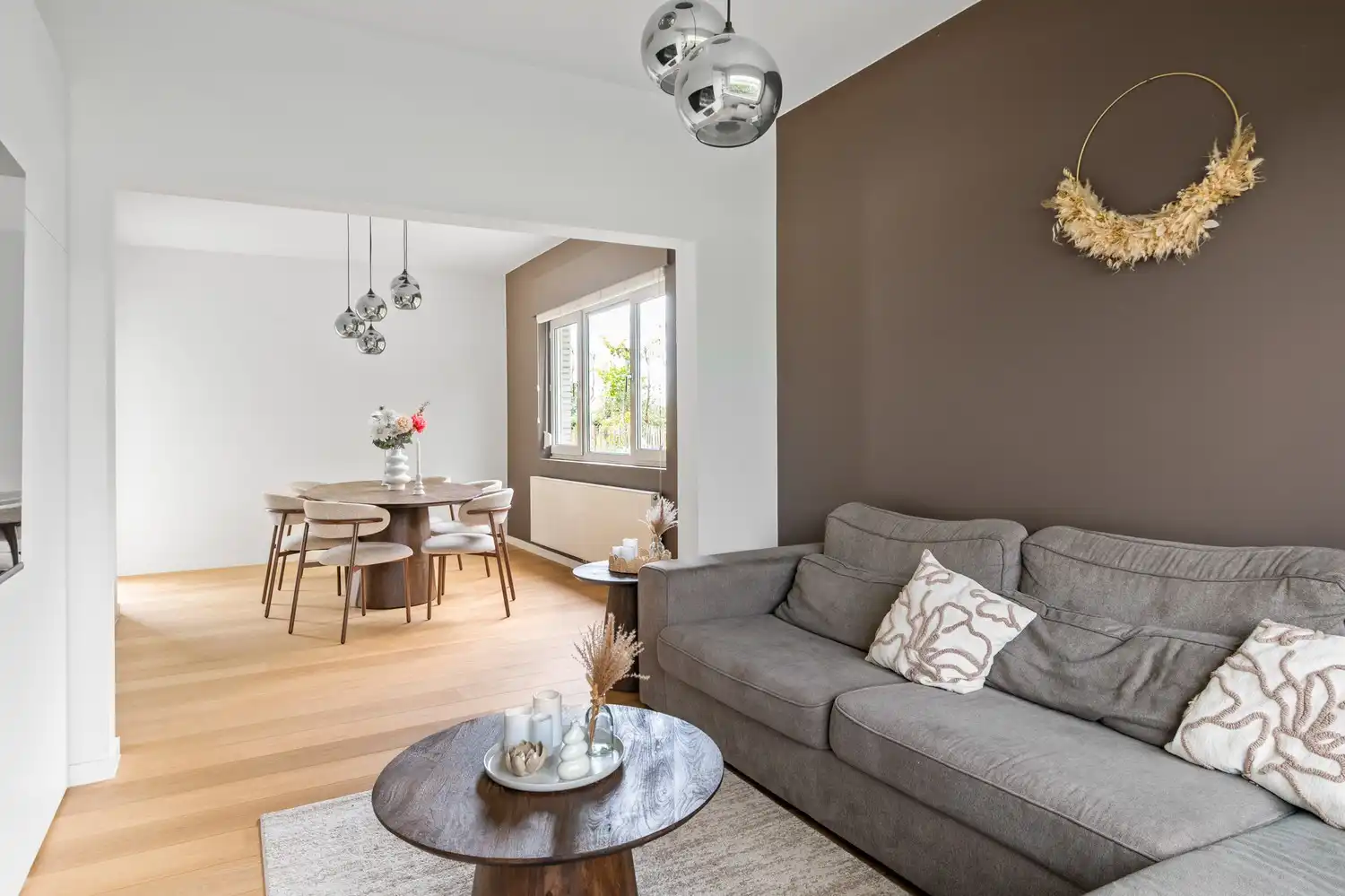 Energiezuinige woning in hoevestijl met 4 slpkrs en afgewerkte zolder foto 2