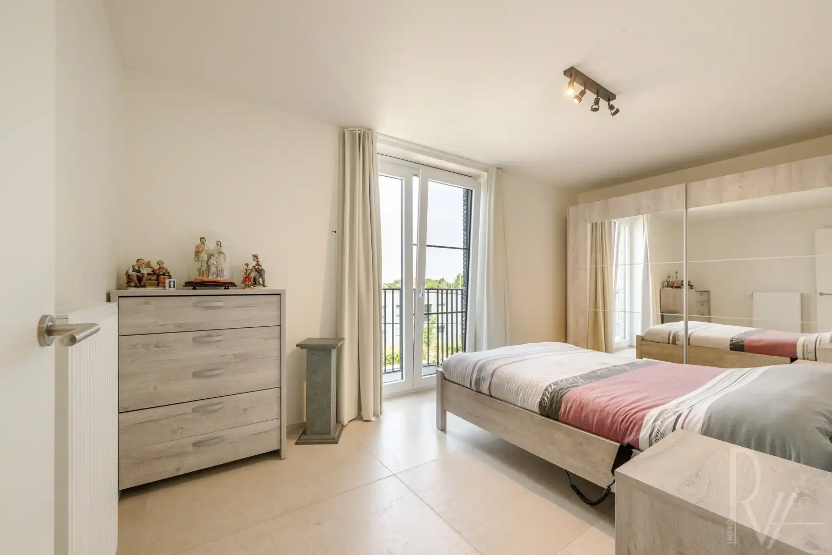 Appartement met garage foto 7