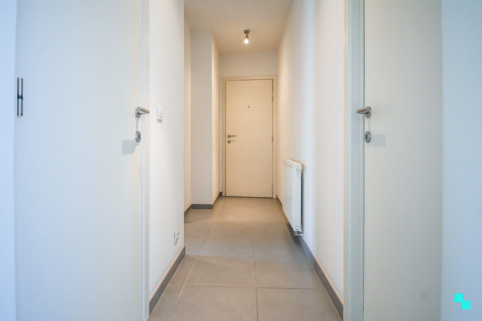 Instapklaar, energiezuinig appartement met staanplaats te Roeselare foto 10