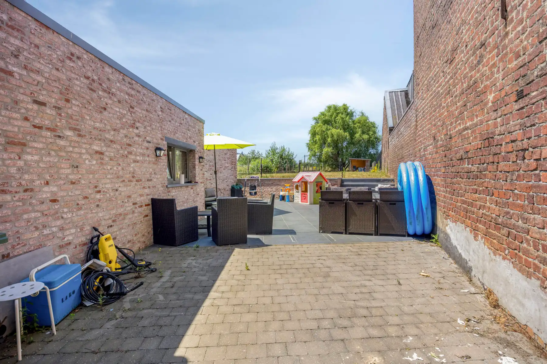 Instapklare HOB met 3 slaapkamers en aangelegde tuin foto 16
