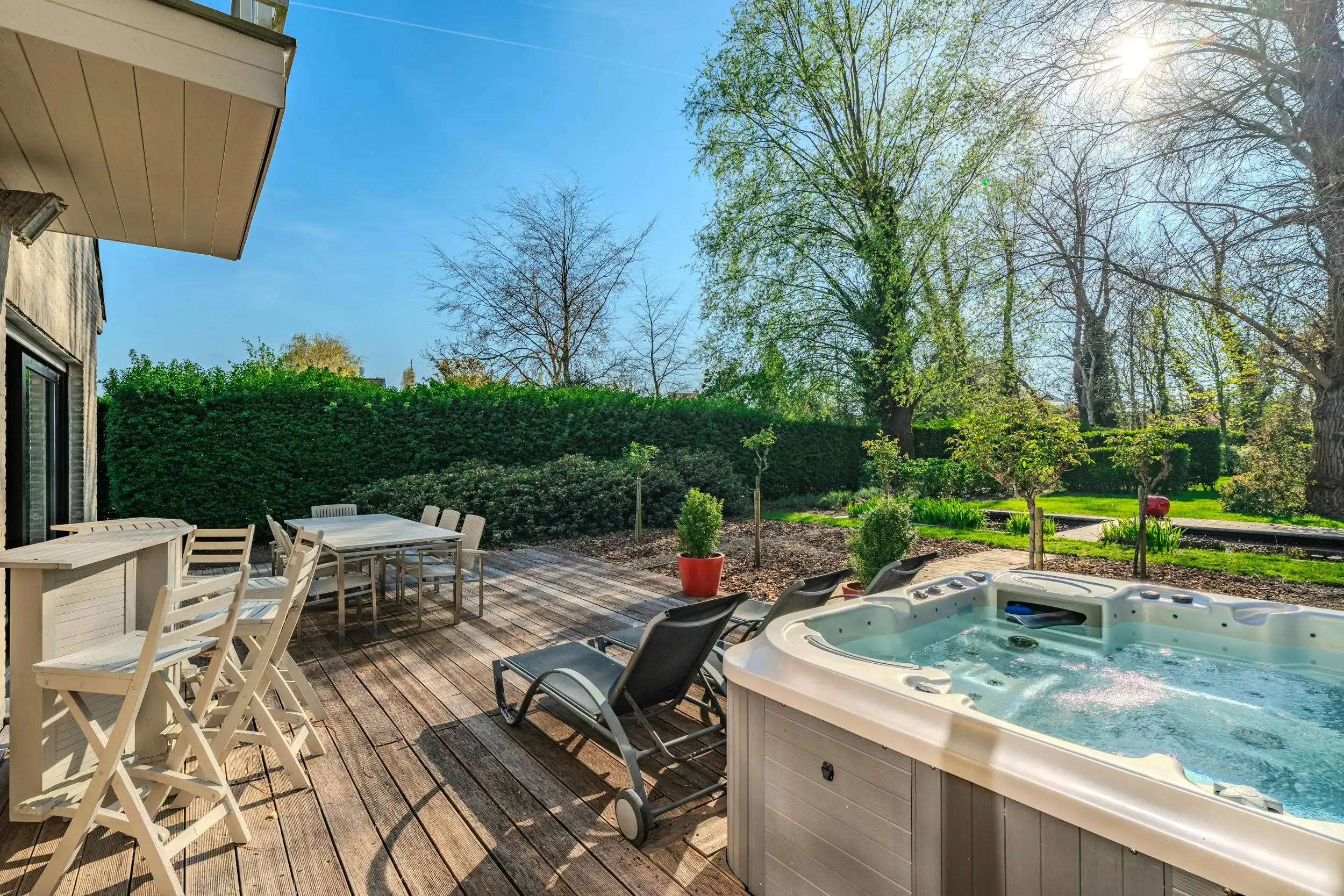 Prachtige villa met 5 slaapkamers te koop in Nieuwpoort. foto {{pictureIndex}}