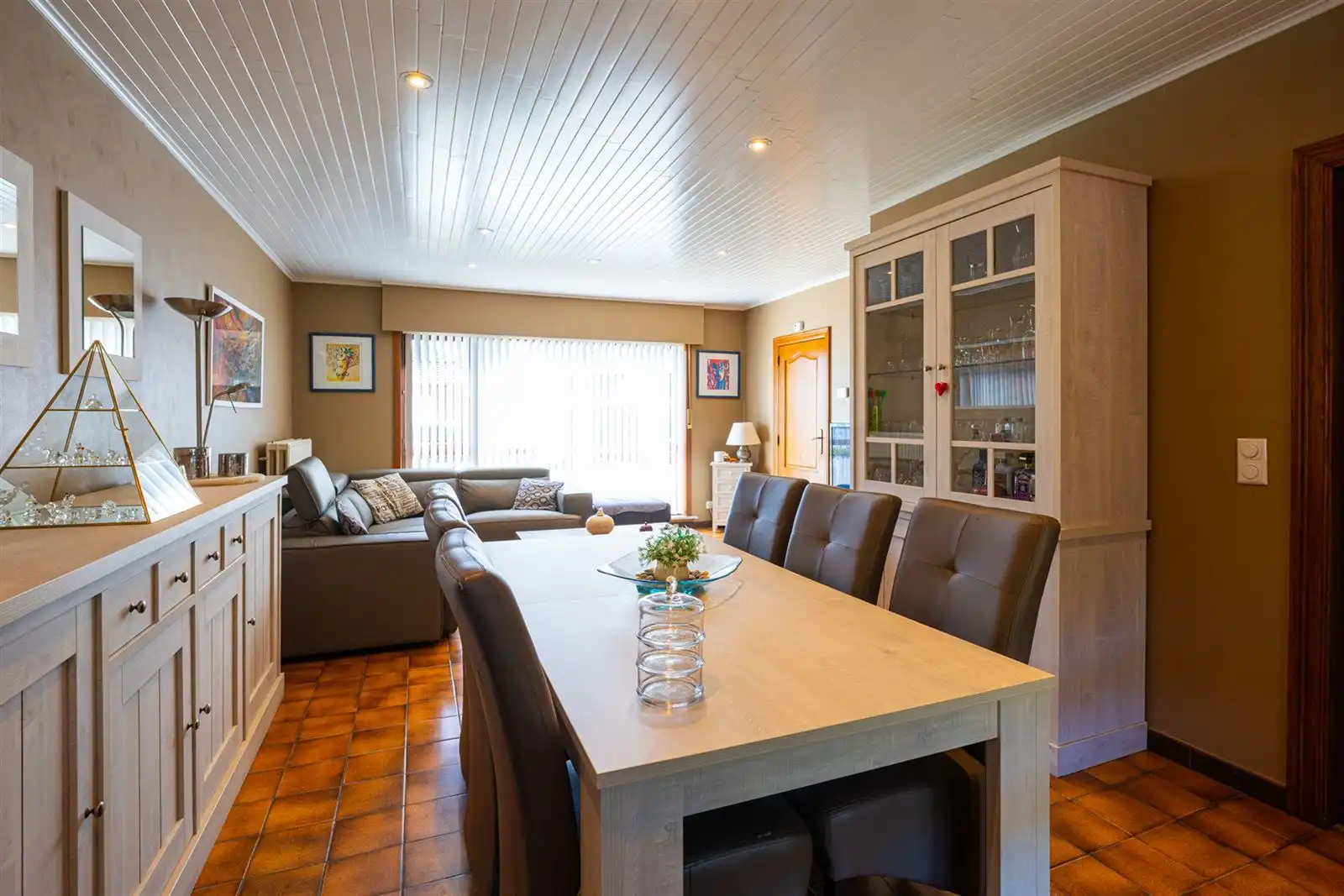 3gevel bungalow met 3slaapkamers, garage en tuin op 6are72 foto 7