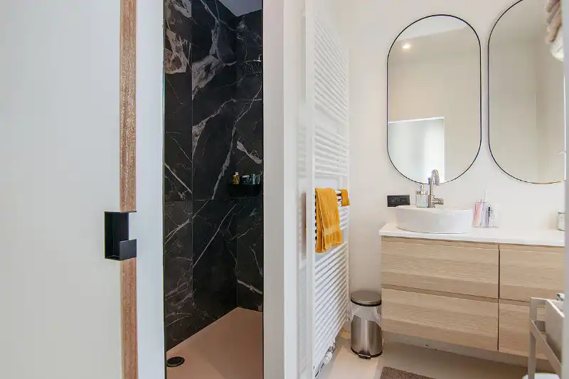 Gezellige, knappe, energetische en totaal gerenoveerde stadswoning op een TOP locatie! foto 17
