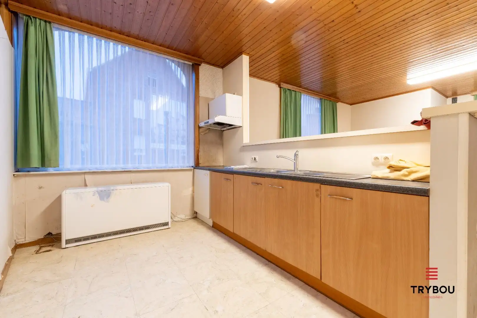 Ruime hoekwoning met tuin te Houthulst foto 10