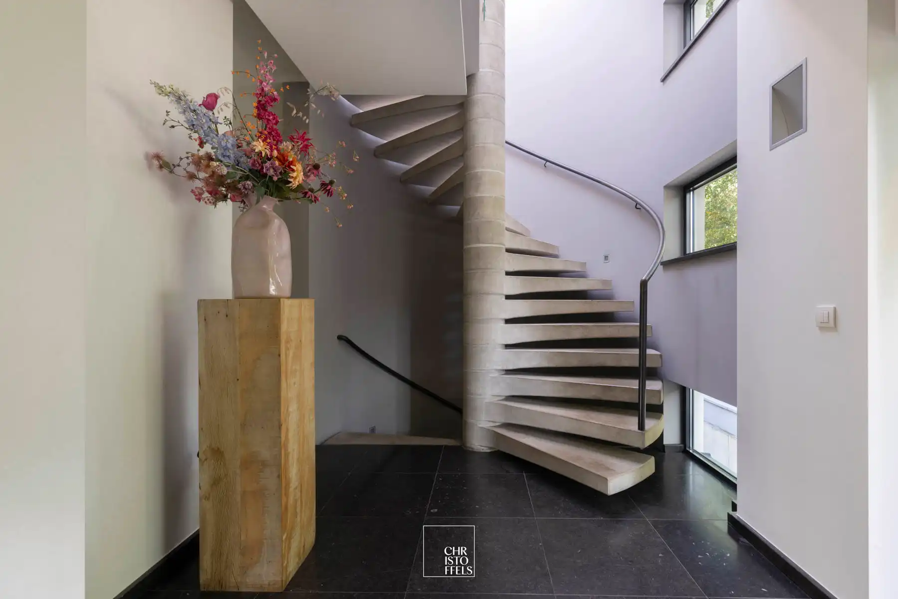 Architecturale villa  (488m²) met buitenzwembad op perceel van 1.281m²  foto 36