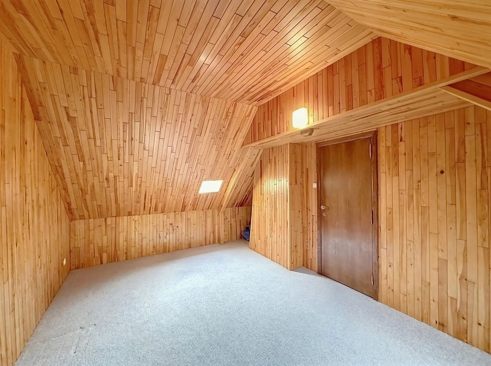 Instapklare woning met halfopen karakter met tuin! foto 16