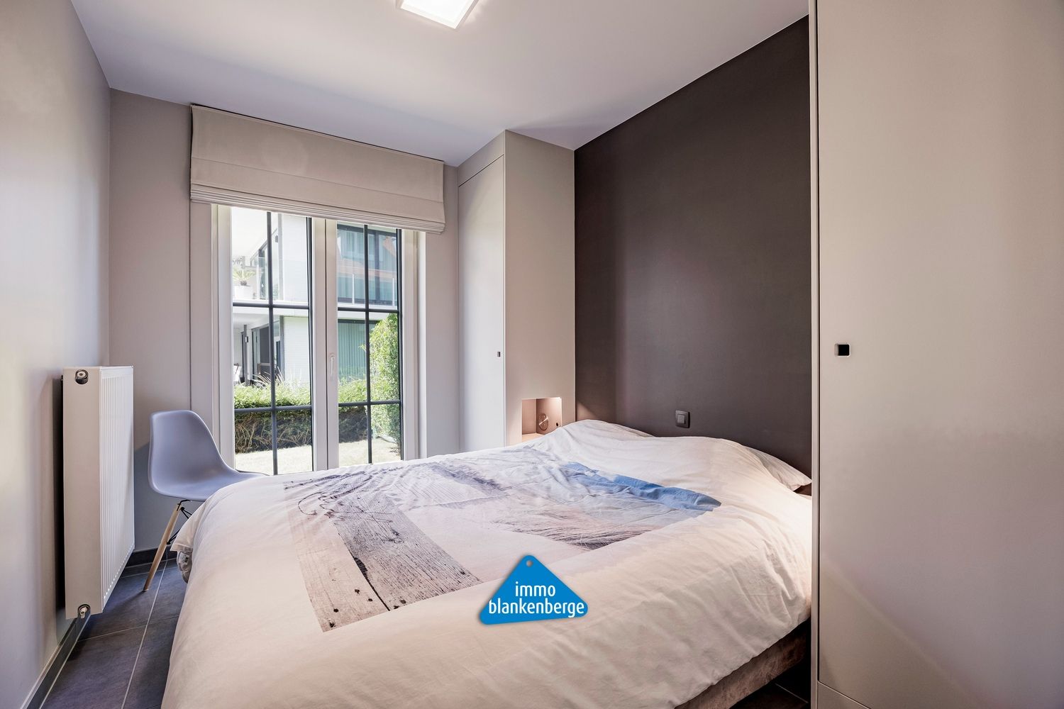 Gelijkvloers 2-slaapkamerappartement met tuin en luxe afwerking in De Haan foto 11