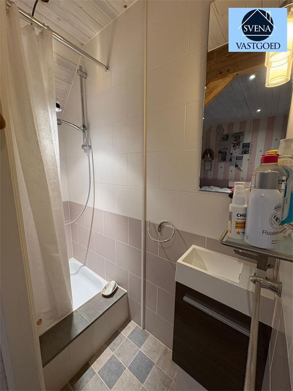 KARAKTERVOLLE WONING MET 5 SLAAPKAMERS foto 9