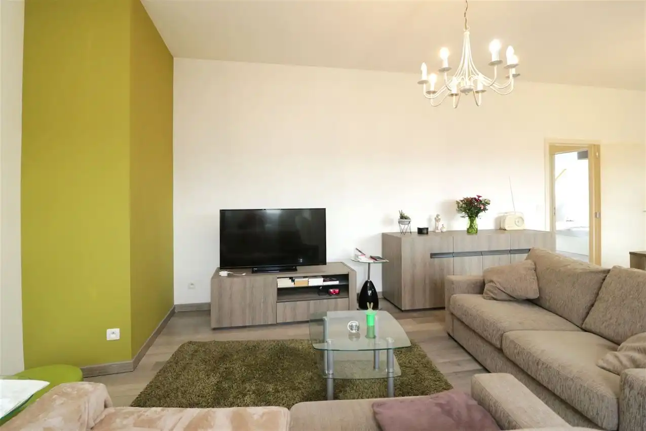 Zonnige penthouse met 2 slaapkamers, mooi terras, inclusief garage  foto 43