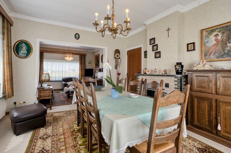 🏡 Verzorgde gezinswoning met 4 slaapkamers & ruime tuin in Aarsele! 🌳 foto 5