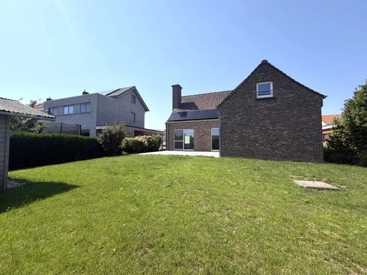 Moorslede - Instapklare gezinswoning met garage, tuin en gelijkvloerse slaapkamer foto 18