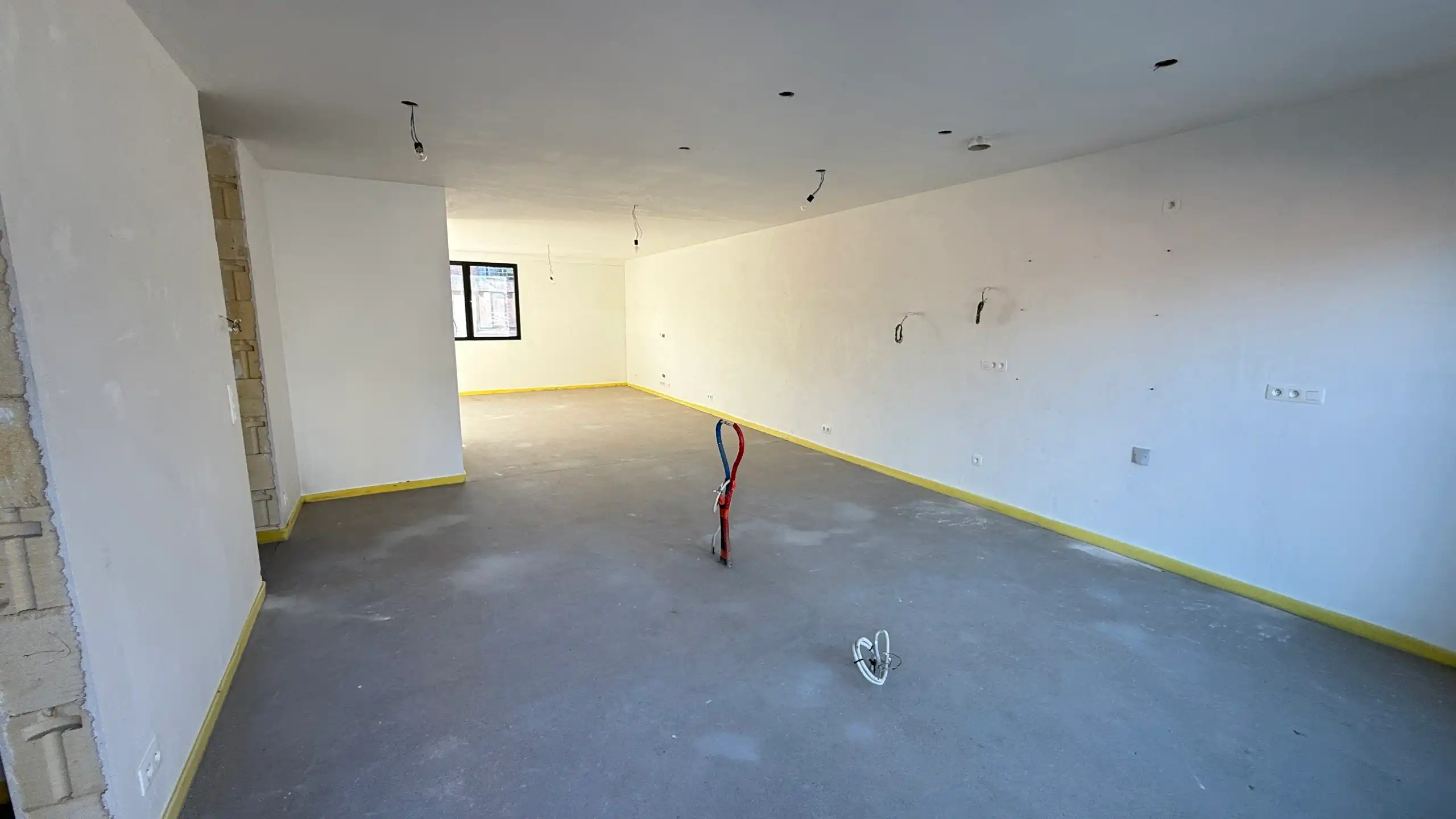 Handelspand met twee appartementen foto 6